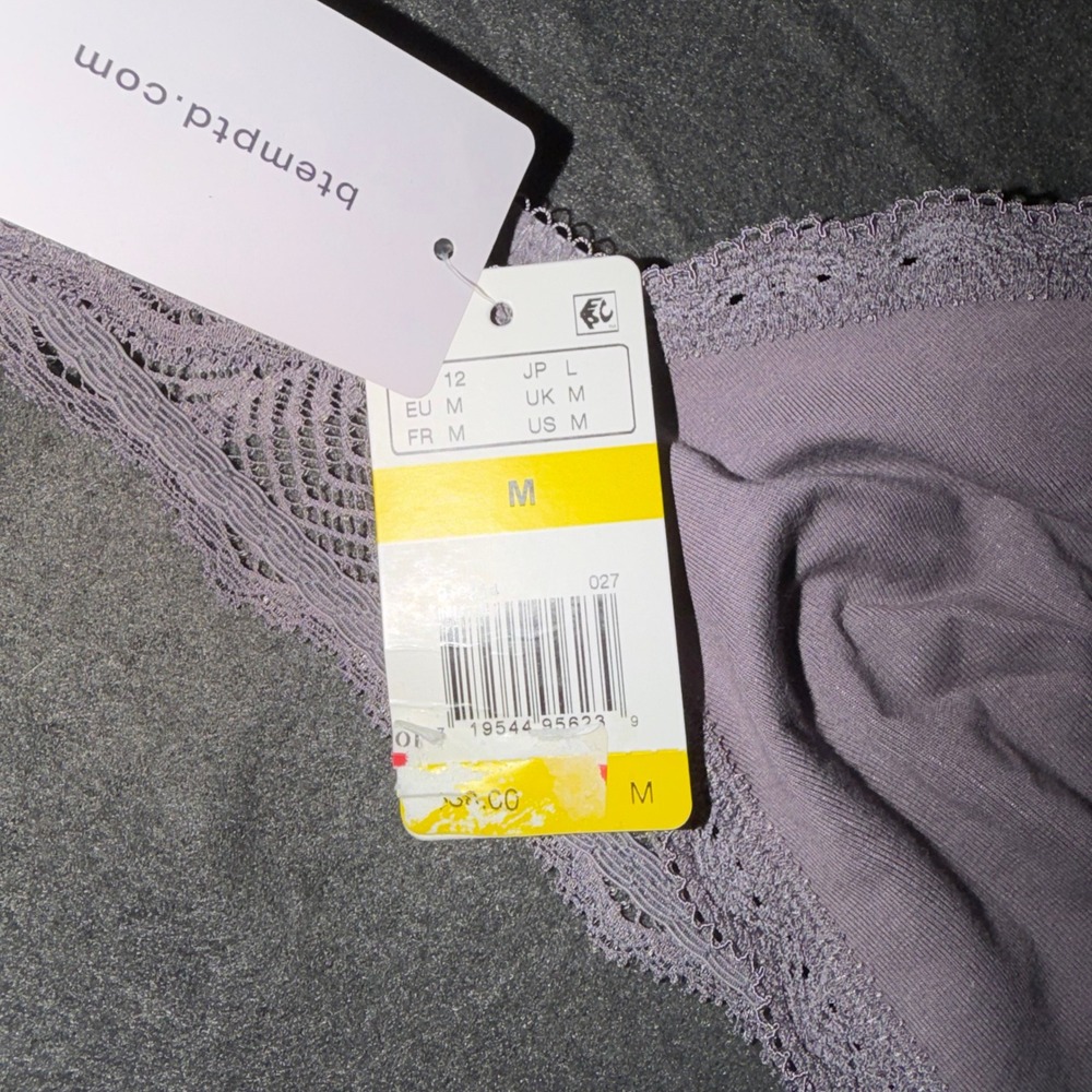 B.tempt'd by Wacoal Mauve Purple Lace Bralette V-Neck Wire-Free Size M NEW - Picture 4 of 4